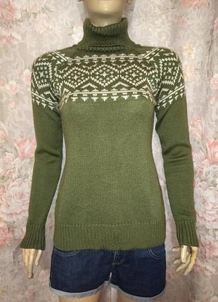 Свитер женский