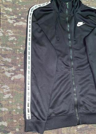 Олимпийка nike sportswear, оригинал, размер s8 фото