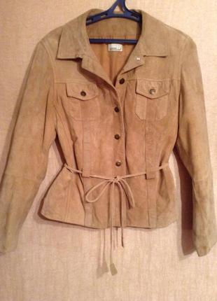 Замшевая легкая куртка