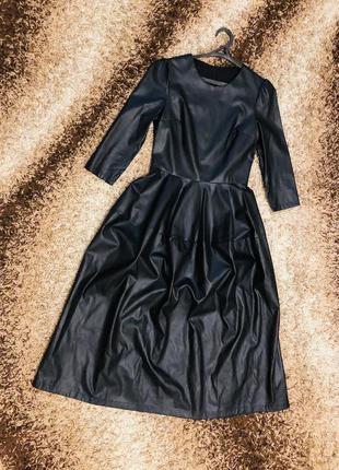 Вечірнє плаття з м'якої екошкіра zen&zen