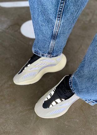 Кроссовки adidas yeezy boost 700 v3 azael 10