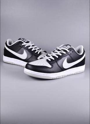 Чоловічі кросівки nike air jordan low bg