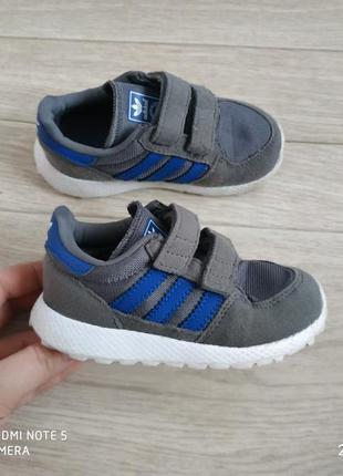 Фірмові кросівки adidas р. 24-252 фото