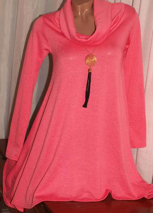 Красива туніка (s виміри) до низу вільна, без нюансів, чудово виглядає