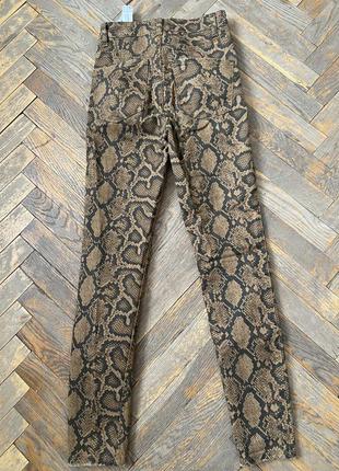 Джинси брюки джинсы змеиный принт хищный принт зара zara лосины леггинсы2 фото