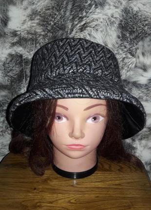 Панама тепла.