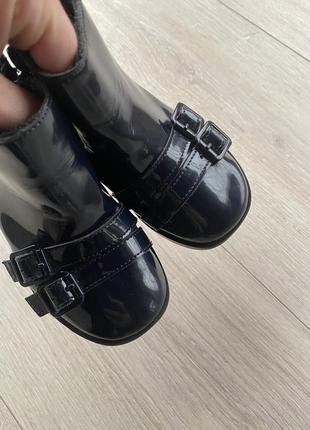 Демисезонные лаковые ботинки zara 22 размер 2