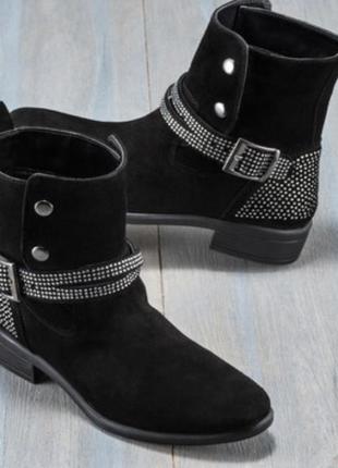 Продам напівчобітки натуральна замша