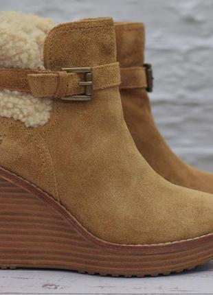 Женские замшевые ботинки, сапожки на танкетке ugg australia, 36 размер. оригинал