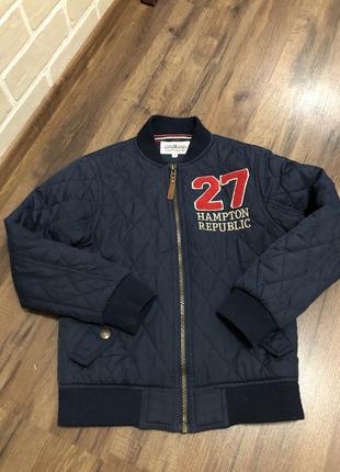 Куртка вітровка