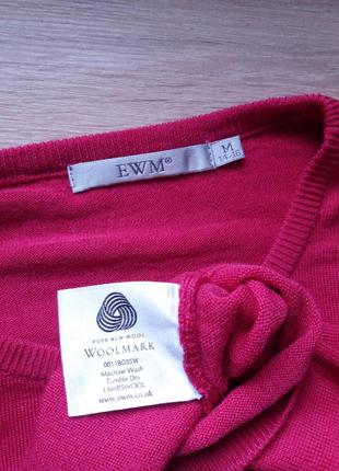 Шикарний вовняний джемпер від бренду ewm красивого малинового кольору з вовни вищої якості7 фото