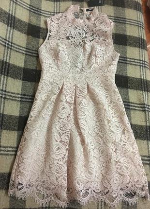 Нереально красивое ажурное платье с голой спинкой
