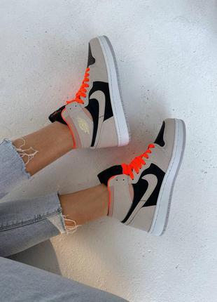 Nike air jordan 1 retro "beige / black / orange" жіночі кросівки найк аїр джордан5 фото