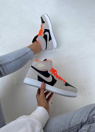 Nike air jordan 1 retro "beige / black / orange" жіночі кросівки найк аїр джордан6 фото