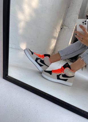 Nike air jordan 1 retro "beige / black / orange" жіночі кросівки найк аїр джордан8 фото