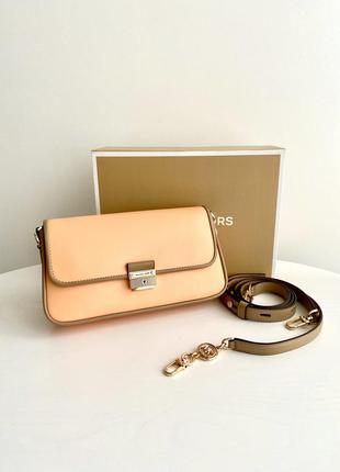 Женская кожаная брендовая сумочка michael kors bradshaw оригинал сумка майкл мишель корс оригінал в наявності подарок жене девушке
