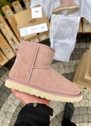 Ugg mini pink