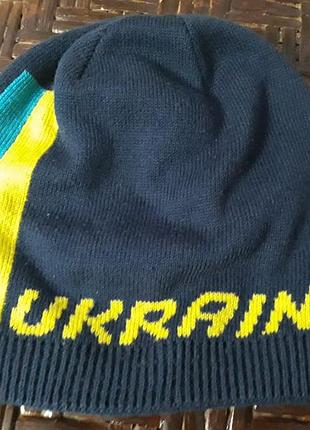 Тёплая шапка