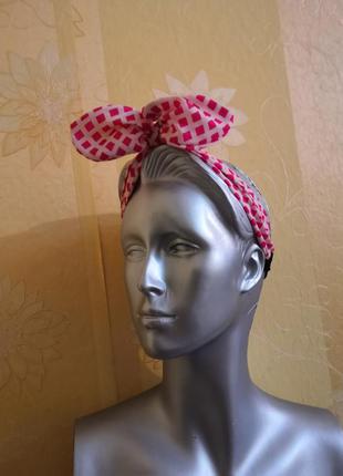 Повязка на голову.