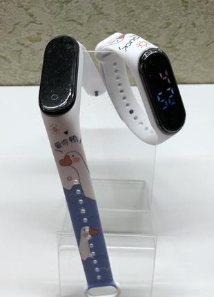Детские наручные часы-браслет:электронные,силиконовые,сенсорные,спортивные3 фото