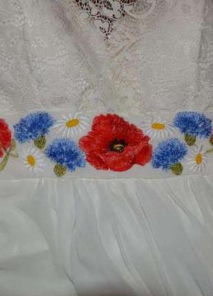 Свадебное платья цвета айвори для беременых в украинском стиле4 фото
