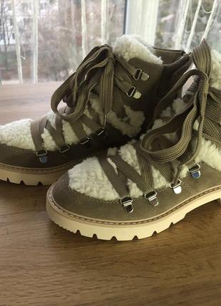 Стильные ботинки dolce vita 38p. бежевые