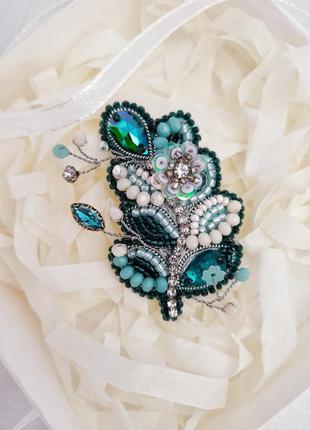 Прелестная брошь