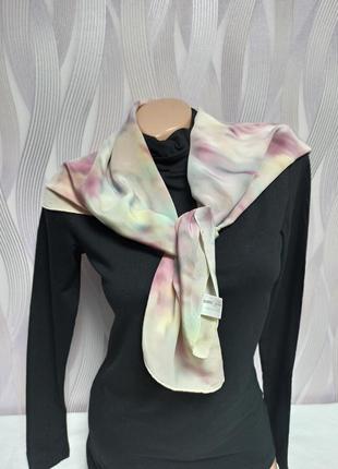 Платок в "разводы", 100% шелк р. 89,5 х 82,5 - нюансы, китай