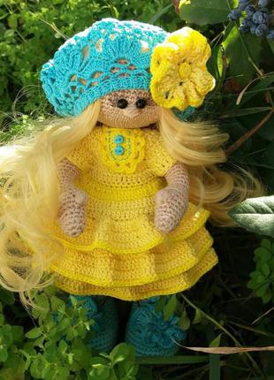 В'язана іграшка лялька амігурумі (amigurumi) ручна робота