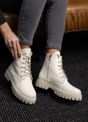 Жіночі черевики шкіряні зимові молочні2 фото