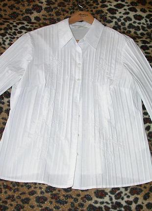 Біла блуза фірми marks & spencer. розмір 50-52