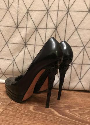 Туфли на шпильке casadei