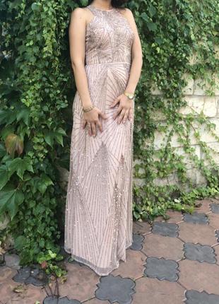 Шикарне вечірнє плаття