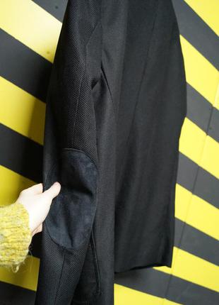 Фактурный пиджак блейзер с нашивками на локтях3 фото
