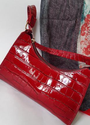 Красная сумочка багет2 фото