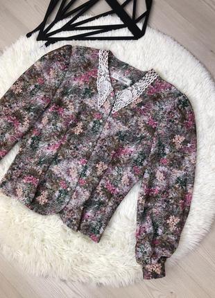 Сорочка ,блуза з фактурним коміром