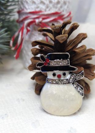 Зимова брошка "сніговик" у вінтажному стилі /емаль / брошка, брош