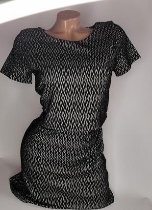 Платье мини черное1 фото