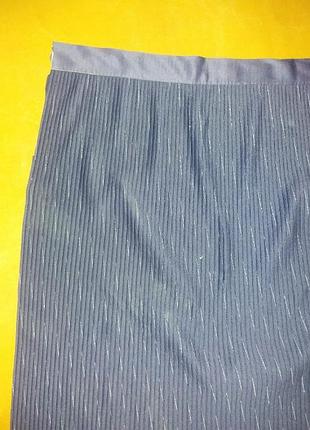 Кусок фиолетовая ткань плиссе