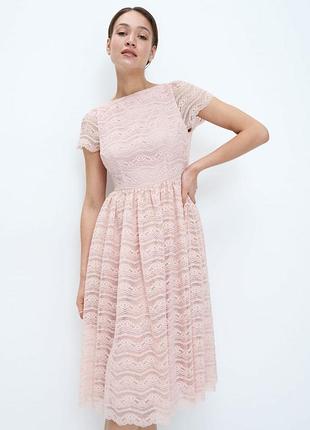 Роскошное кружевное нарядное платье