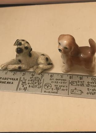 Две маленькие статуэтки собачки!6 фото