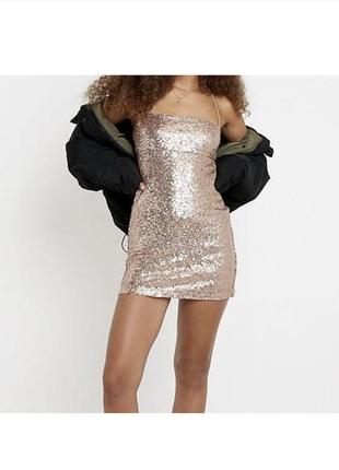 Жіноче плаття в паєтках фірми narrated