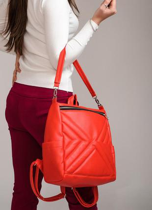 Красная сумка-рюкзак трансформер для вашего комфорта, подойдет под ноутбук2 фото