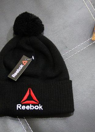 Шапка reebok bubo черная с бубоном мужская / женская2 фото