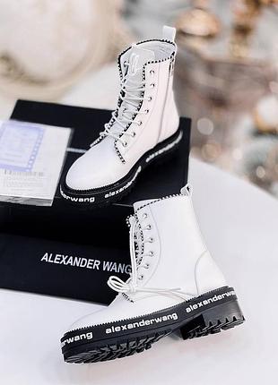 Жіночі черевики в стилі олександр ванг