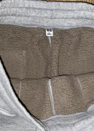 Супер крутые тёплые зимние мужские спортивные штаны  бренд uniqlo  размер указан л4 фото