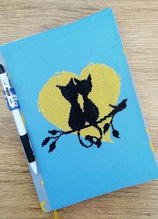 Блокнот з вишитими котиками. двостороння обкладинка.