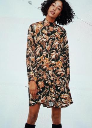 Брендовое 100% вискоза  платье в цветочный принт   р. 8 от h & m