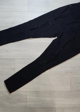 Модные джинсы