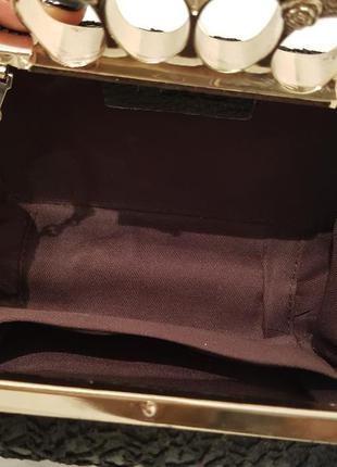 Эффектная кожаная сумка t- bags италия ручка цепочка ажурный декор9 фото